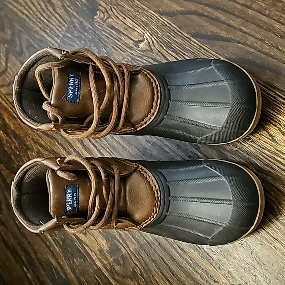 Sperry port boot winter boots